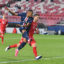 PSG-Star Kylian Mbappe schließt per Volley gegen Bayern im CL-Finale ab.